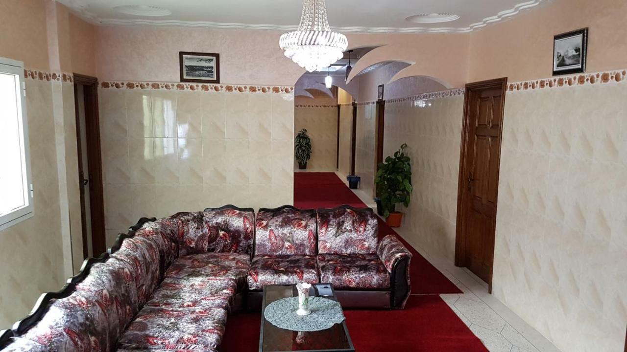 Hotel Nice 06 미델트 외부 사진