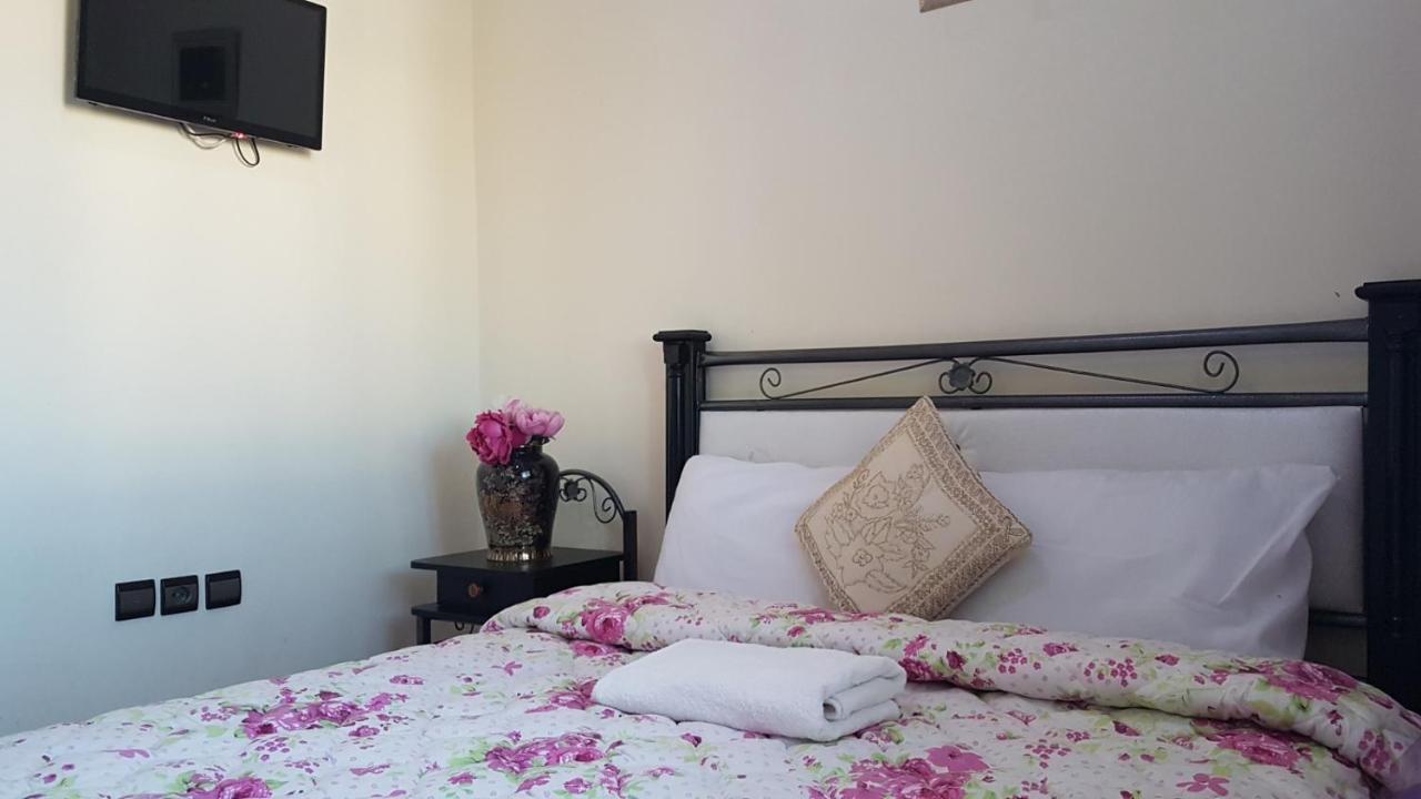 Hotel Nice 06 미델트 외부 사진