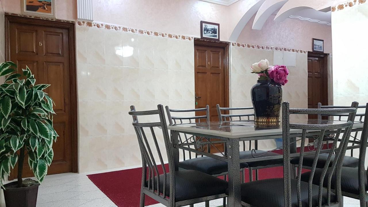 Hotel Nice 06 미델트 외부 사진